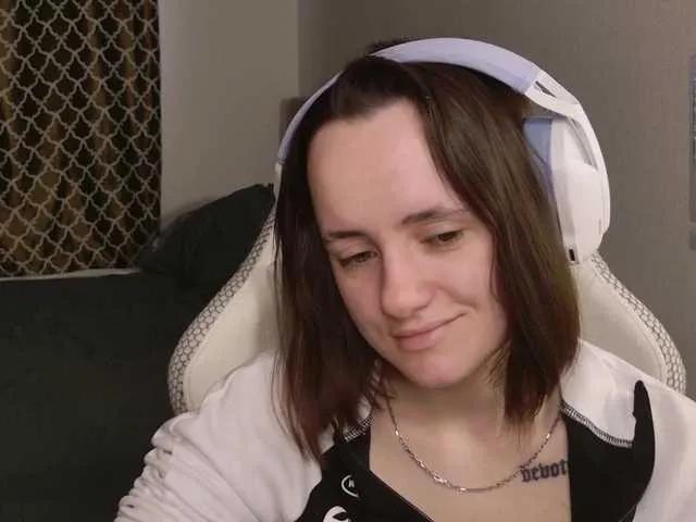 Offline LunaL0ve on BongaCams