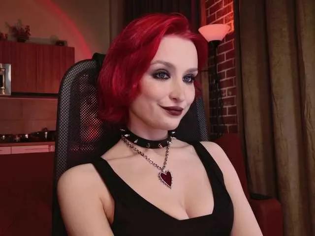 Freechat lunelucy on BongaCams