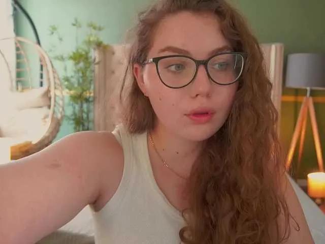 Offline LuxSopphia on BongaCams