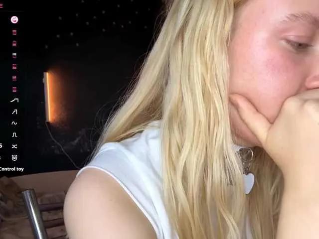 Offline MargueritaMusto on BongaCams