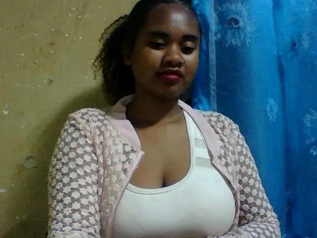 Offline Marie121 on BongaCams