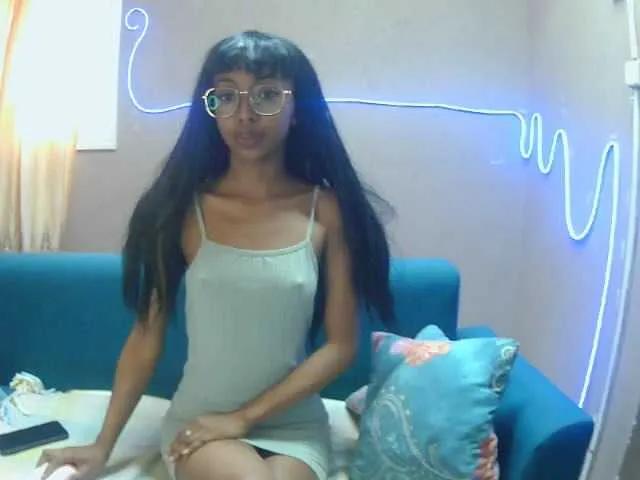 Offline Marinahgrey on BongaCams