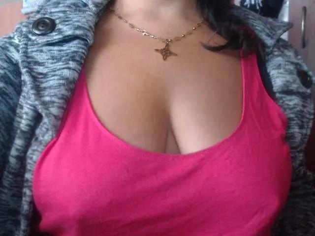 Offline Meganny2023 on BongaCams