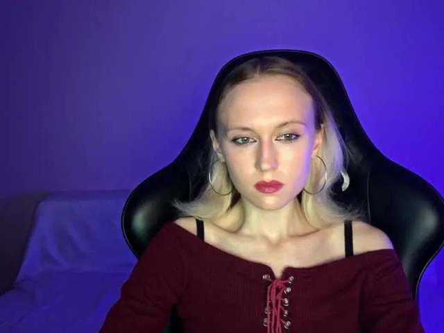 Offline Mencia on BongaCams