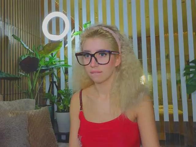 Freechat MiaLiaHot on BongaCams