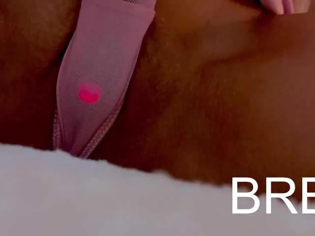 Offline MiamiMur on BongaCams