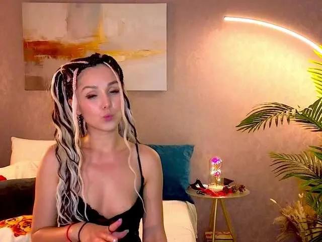 Offline MiamiMur on BongaCams