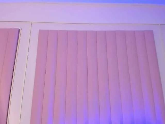 Offline milaowens on BongaCams