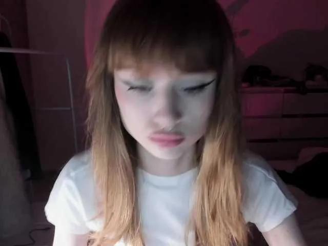 Offline mnepohuyy on BongaCams