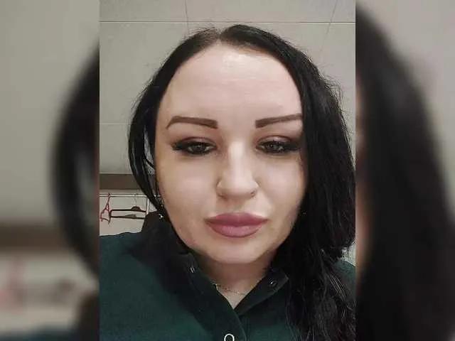 Freechat Monica- on BongaCams