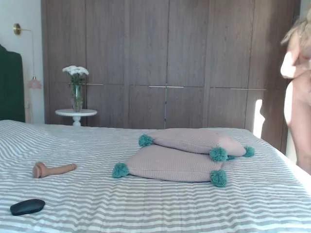 Offline NurseTDoc on BongaCams