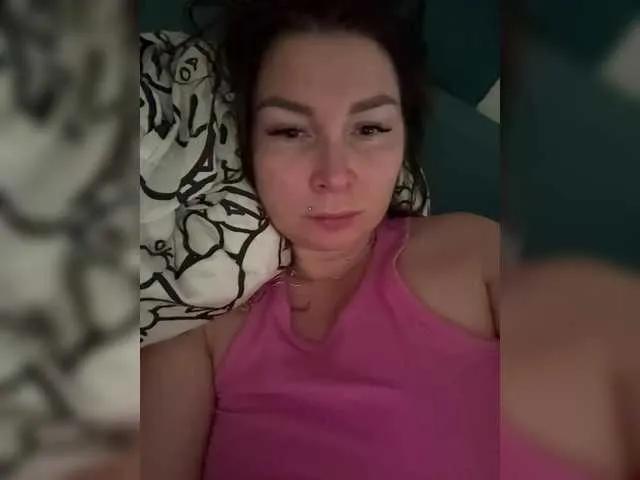 Offline Olli2431 on BongaCams