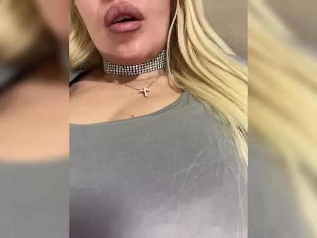 Offline PATRICIA777 on BongaCams