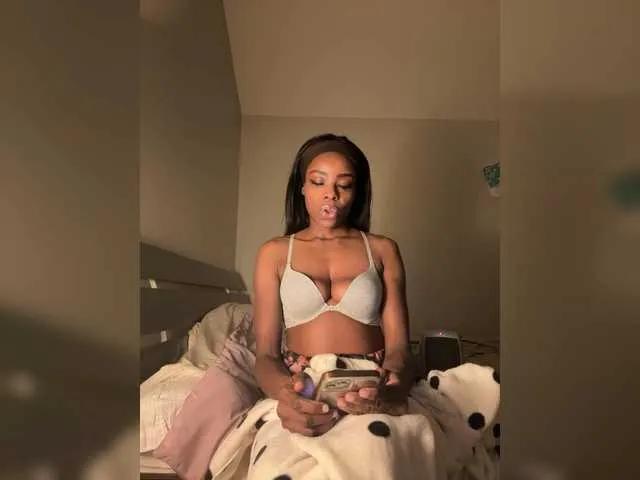Peachyz — Freechat on BongaCams