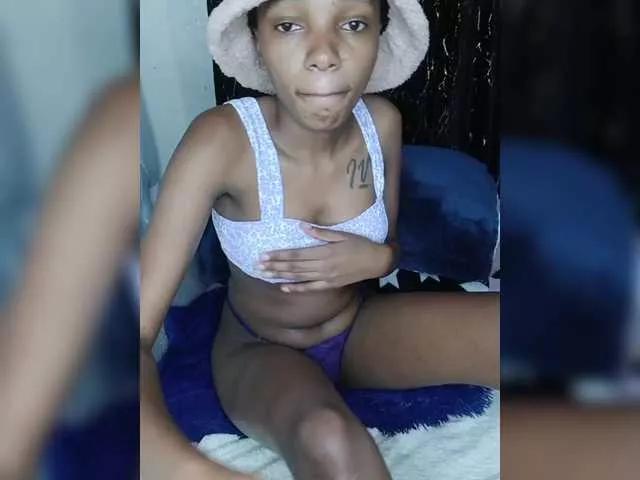 Offline Petitegoddess on BongaCams