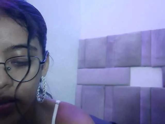 Offline pocahontasb1 on BongaCams