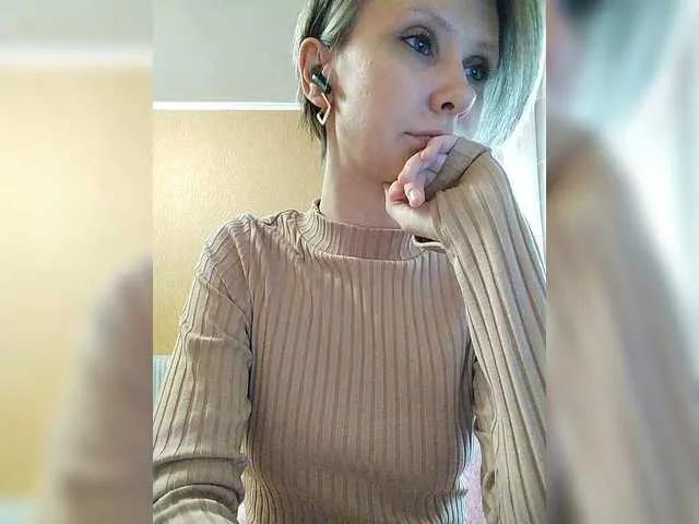 Offline prettyKris on BongaCams
