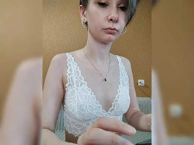 Offline prettyKris on BongaCams