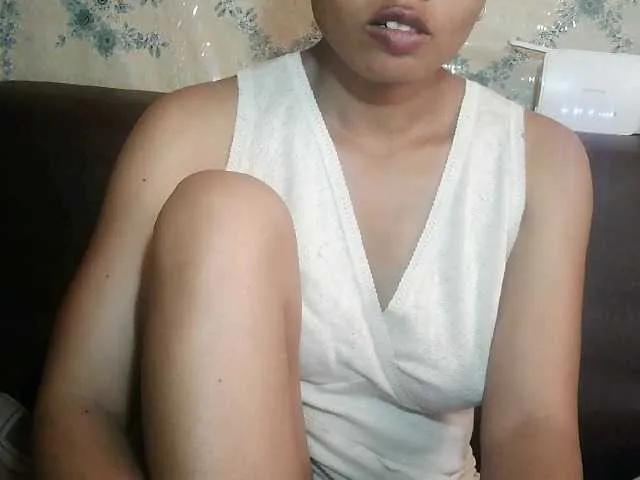 Offline Pussy01lips on BongaCams