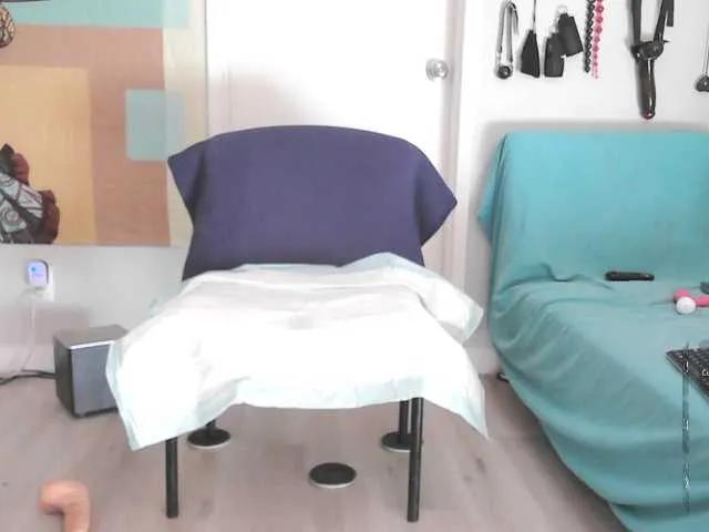 Offline QueenAnitaDix on BongaCams