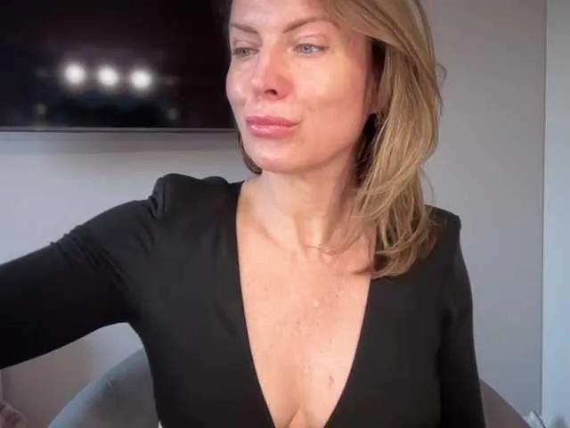 Offline RachelSweet on BongaCams