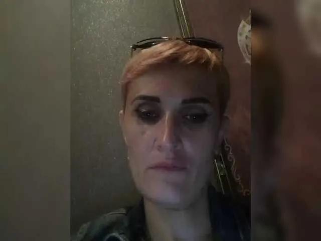 Freechat Raisin on BongaCams