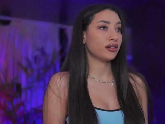 Offline RamiraRowa on BongaCams