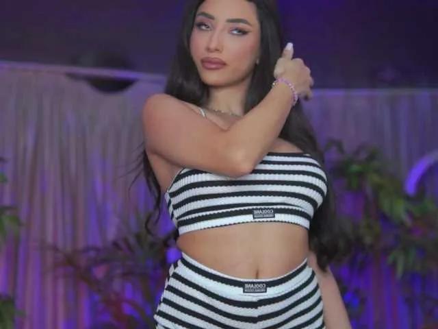 Offline RamiraRowa on BongaCams