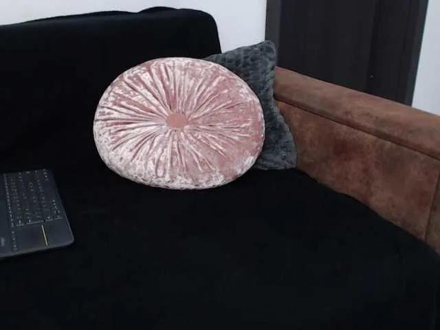 Offline RebecaMur on BongaCams