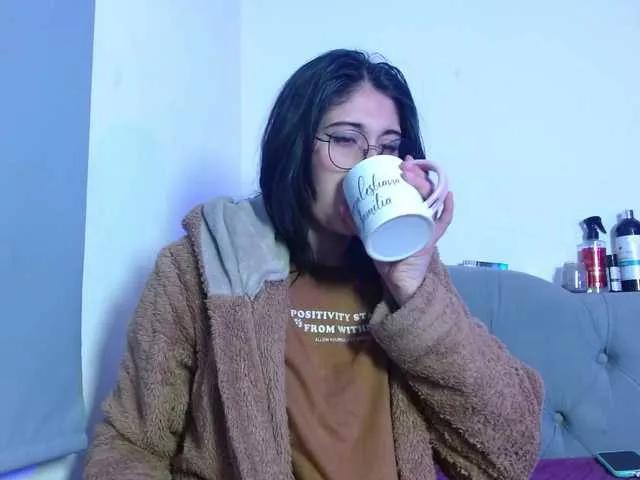 Offline Red-moonn on BongaCams