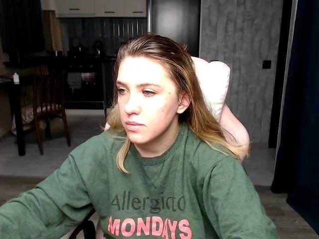 Freechat Regimasmile on BongaCams