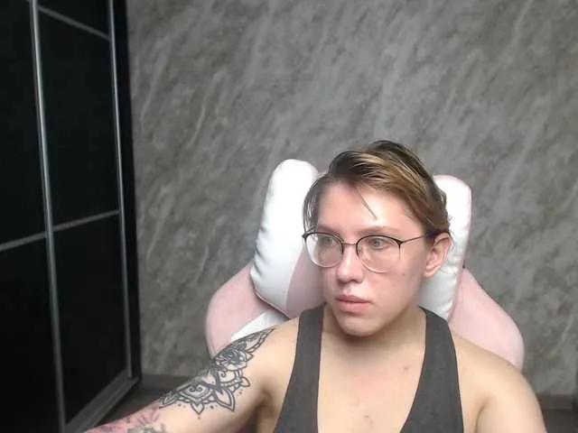 Freechat Regimasmile on BongaCams