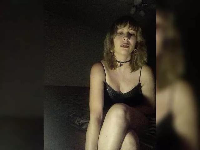 Offline Rombaa on BongaCams