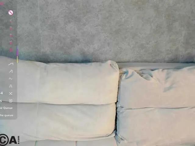 Offline Roxy-Sunny on BongaCams