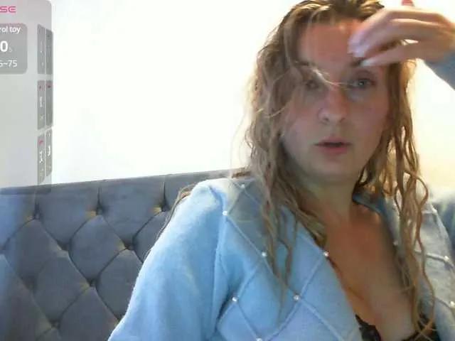 Offline RuslanaFlower on BongaCams