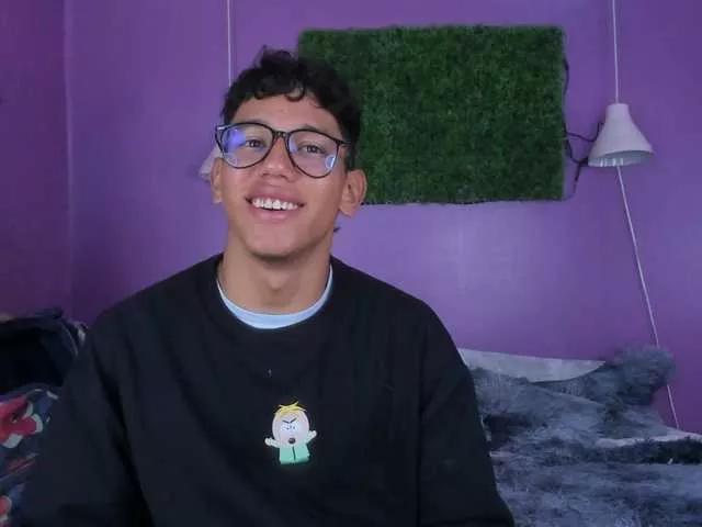 Offline RyanPricee on BongaCams