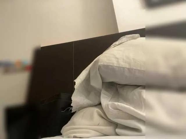 Freechat SallyeLeins on BongaCams