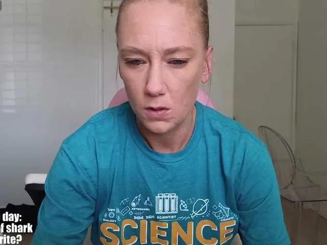 Offline sexyscienceteacher90 on BongaCams