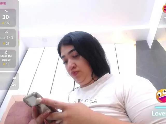 Offline ShanonHughes on BongaCams