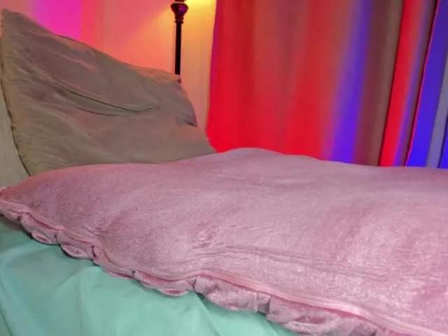 Offline shy-booty on BongaCams