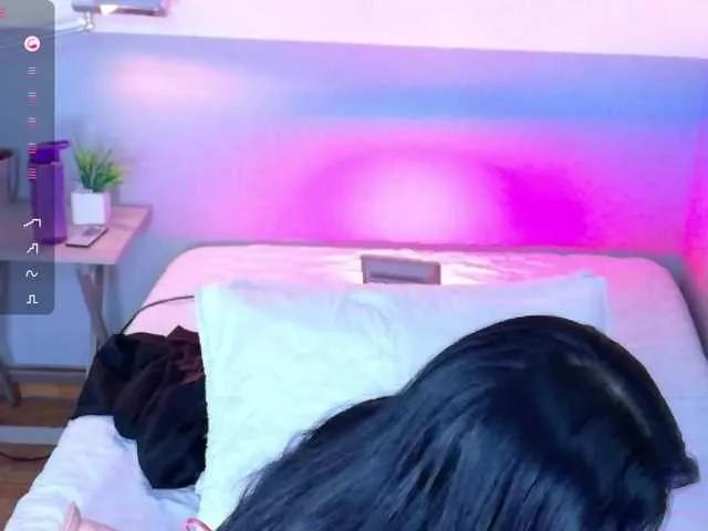 Freechat skinnyprinces on BongaCams