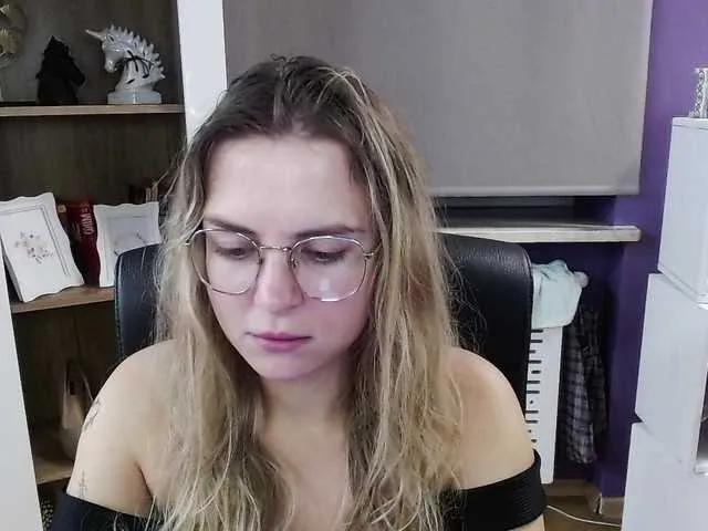 Freechat soft-zoey on BongaCams