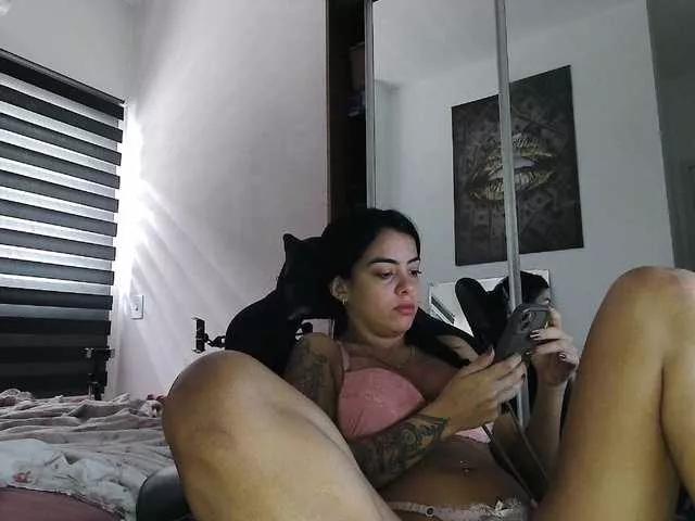 Offline SrtaJhenny on BongaCams