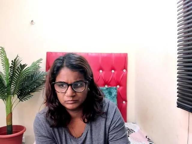 Freechat strawberrylips on BongaCams