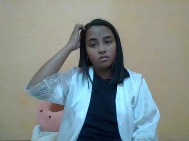 Offline SunsetMonica on BongaCams