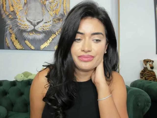 Freechat SweetPrya on BongaCams