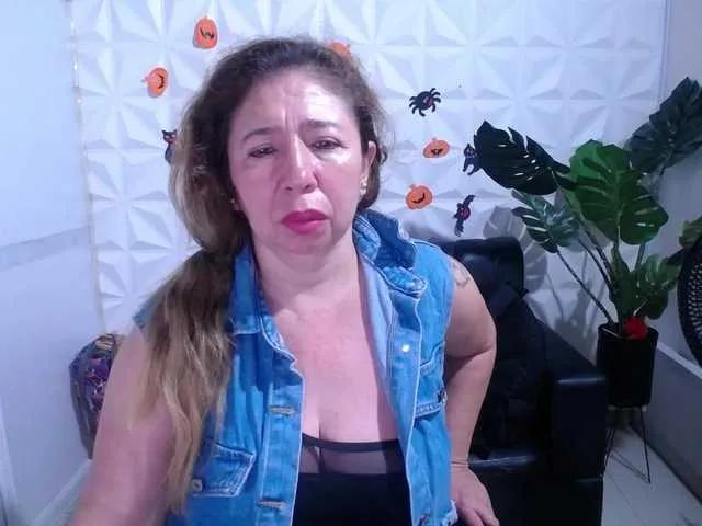 Freechat Valentina-mature on BongaCams