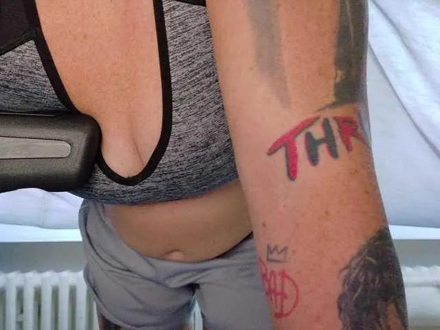 Offline Wetgerman2 on BongaCams