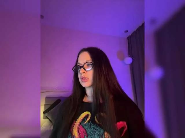 Offline WhoreMira on BongaCams