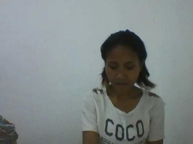 Offline YoungNatie on BongaCams